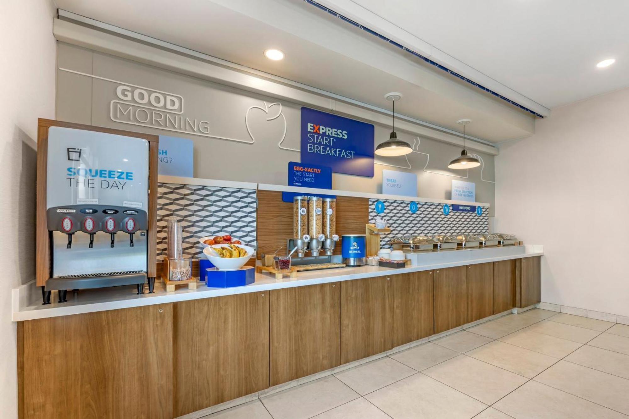 Holiday Inn Express Hotel & Suites Astoria By Ihg Eksteriør bilde